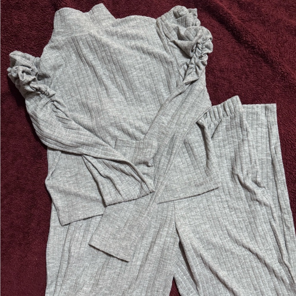 Women 2 piece crop top grey matching set